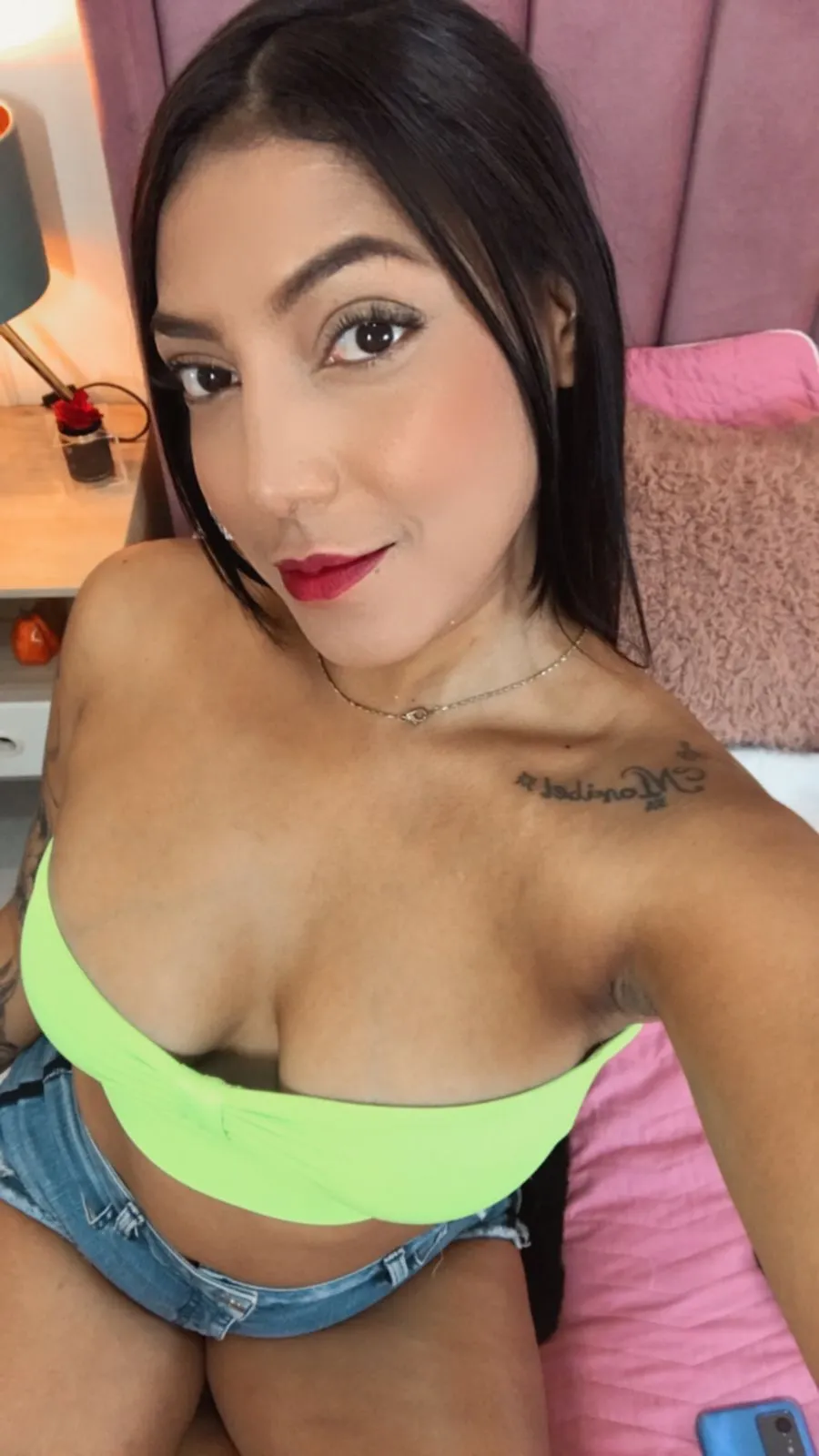 Live sex webcam photo for AyleenAcosta #8680534