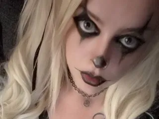 Live sex webcam photo for BrattyLittleDemonX #8695355