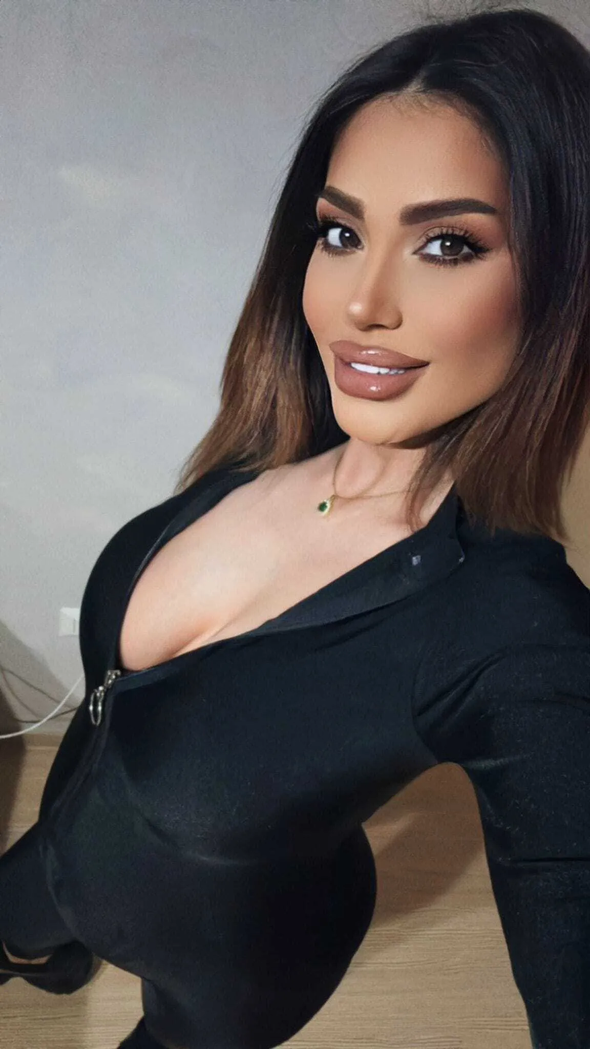 Live sex webcam photo for BethieRussel #8665643