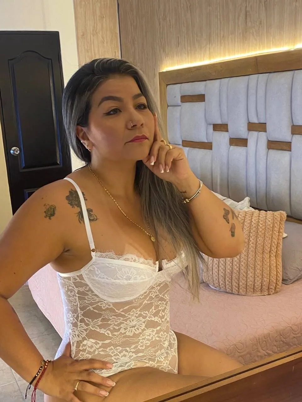 Live sex webcam photo for JessicaMontenegro #8702487