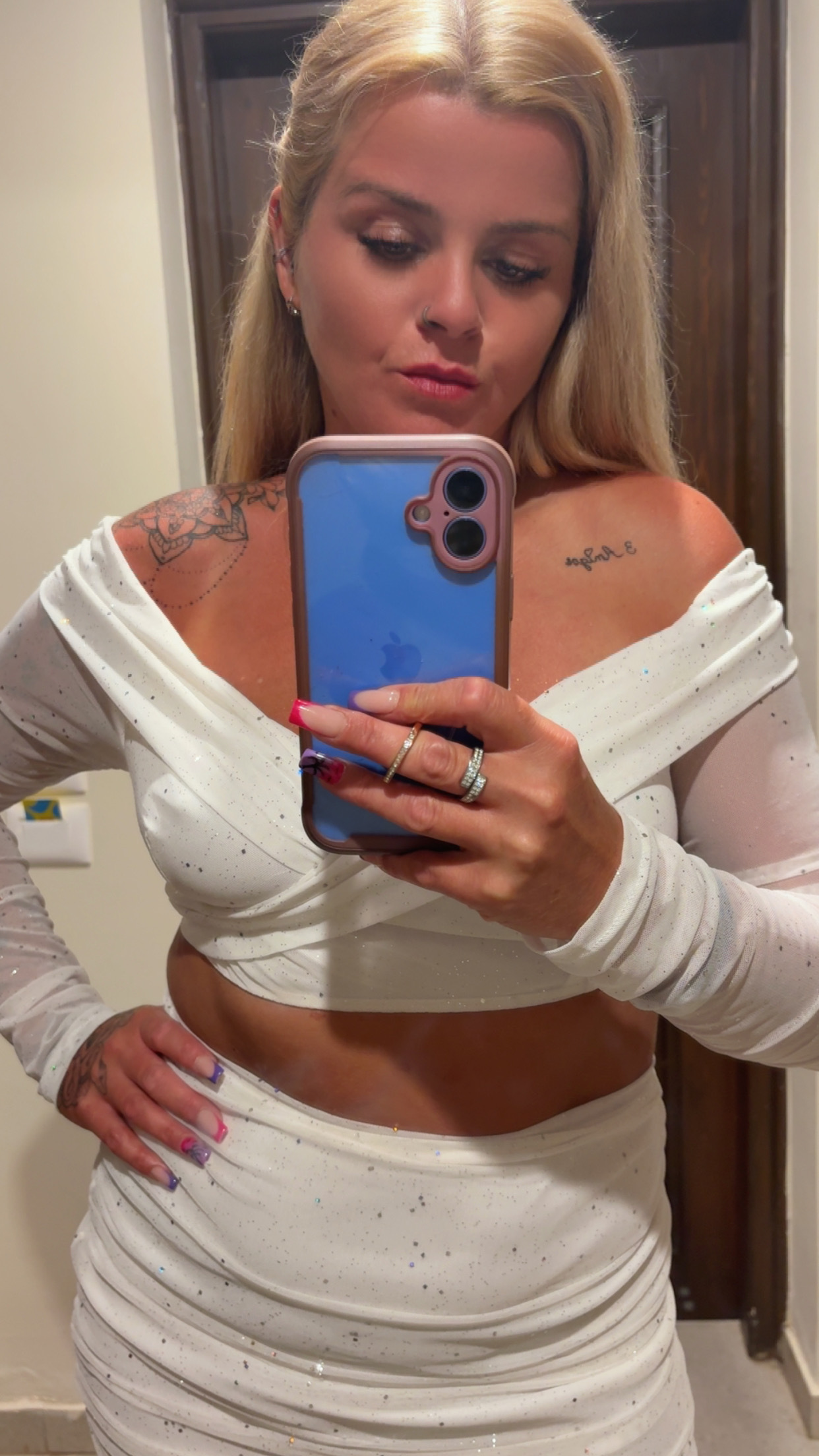 Live sex webcam photo for MissLuxe_xx #8682764