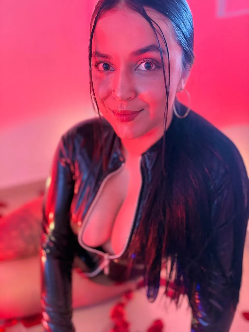 Live sex webcam photo for HikariChloe #8682257
