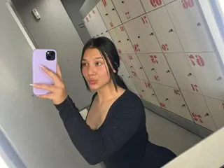 Live sex webcam photo for Naughtyy_girls #8669877