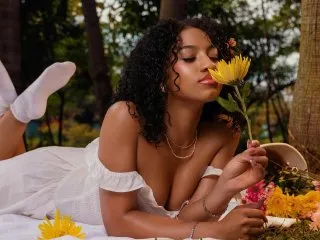 Live sex webcam photo for TaniaFord #8671936