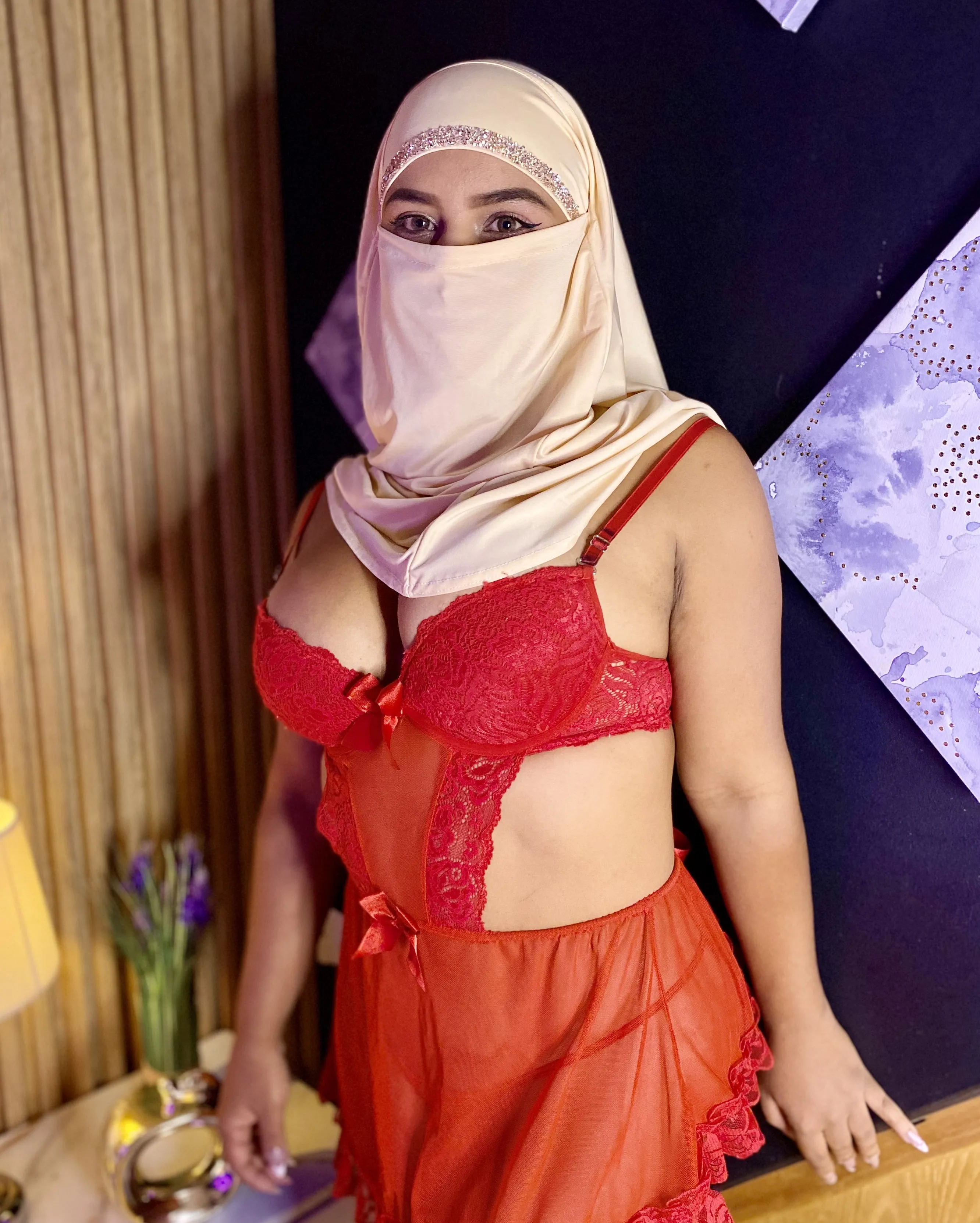 Live sex webcam photo for Rania_Al_Rashid #8674688