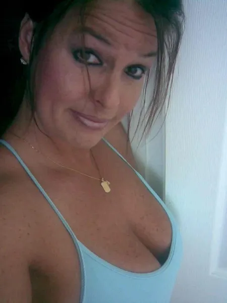 Live sex webcam photo for WebcamBarbie #2540665