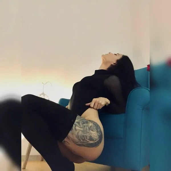 Live sex webcam photo for ISSABELA #4078456