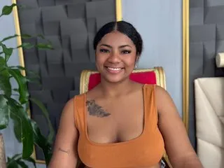 Live sex webcam photo for EmilyZani #8679334
