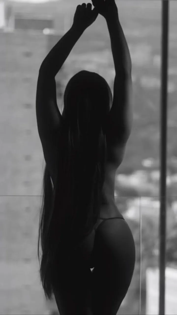 Live sex webcam photo for AngelineConnor #8684661