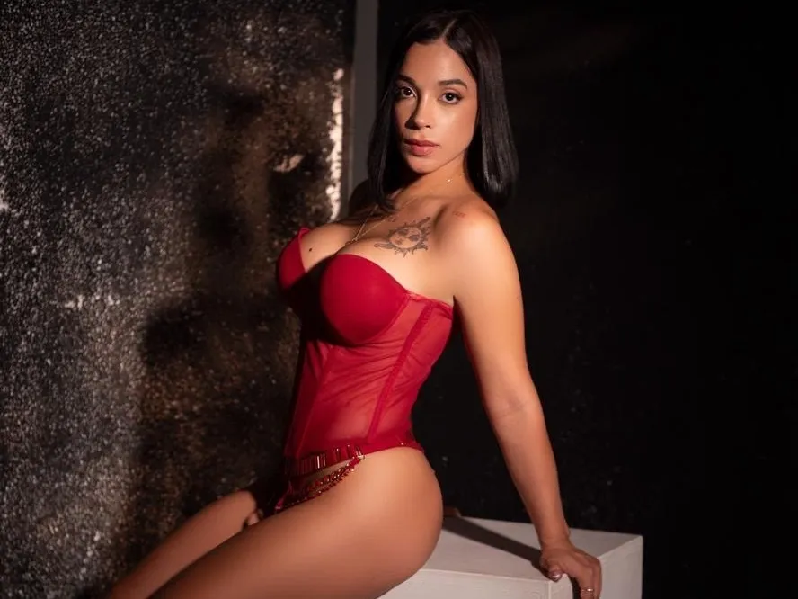 Live sex webcam photo for AngelineConnor #8684659