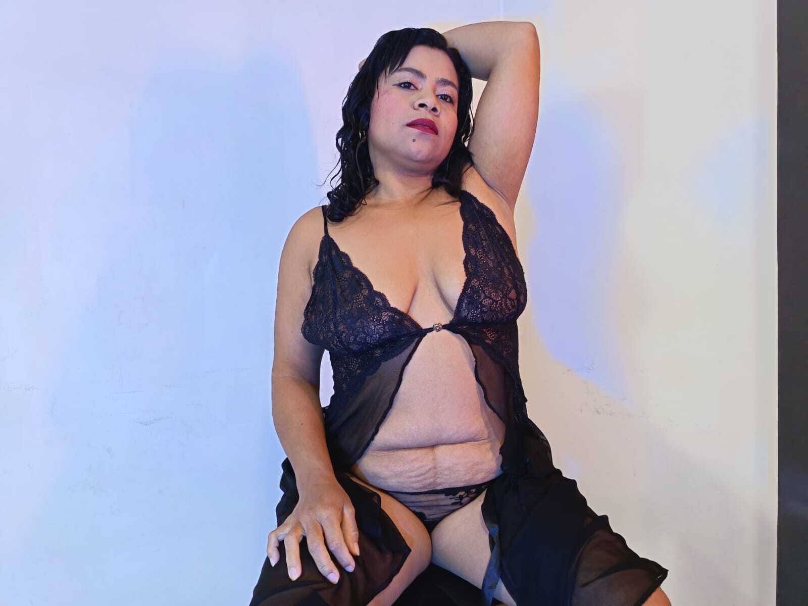 Live sex webcam photo for AmbeyLenua #8681441