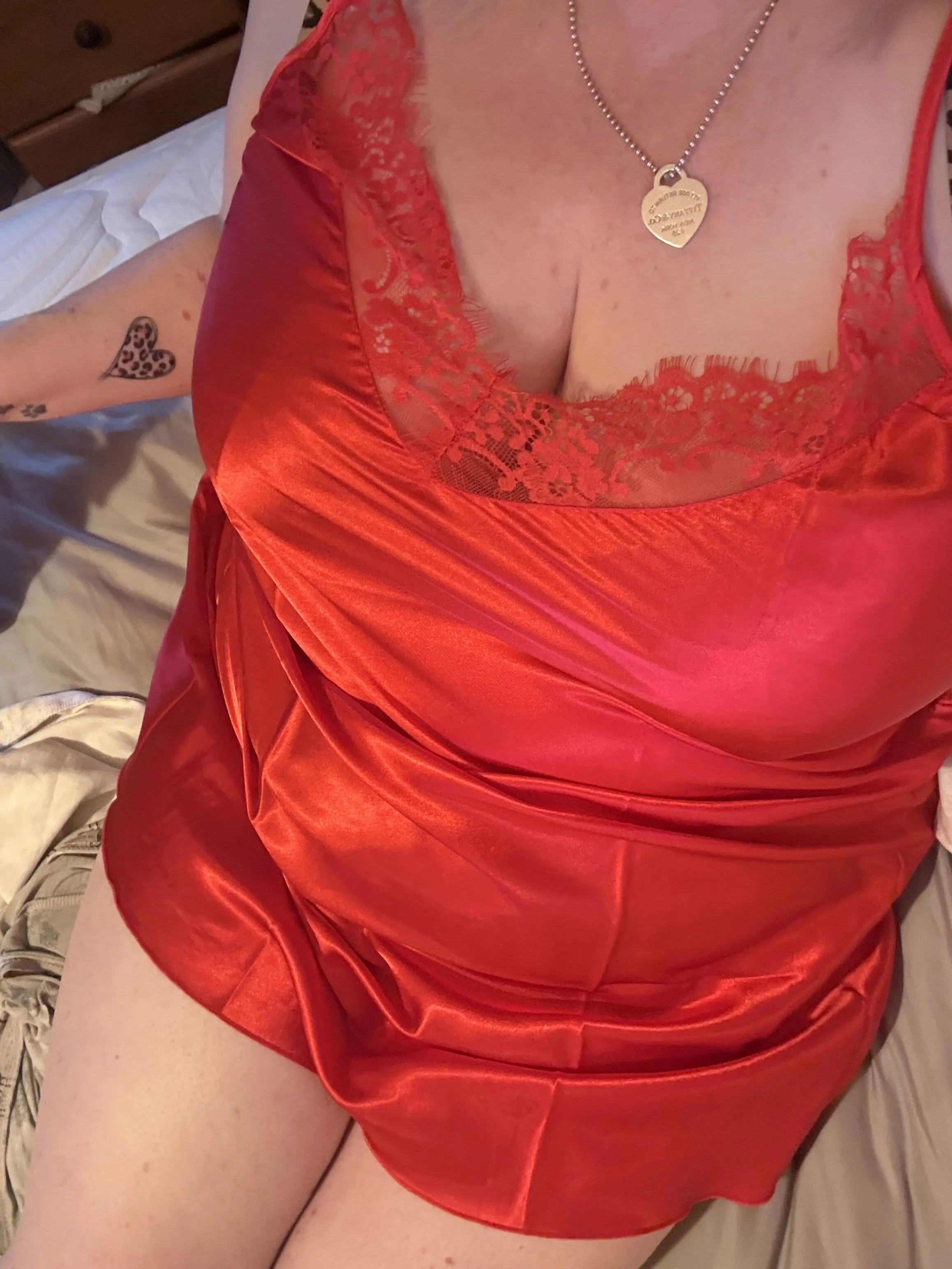 Live sex webcam photo for Blondebombshell27 #8691537