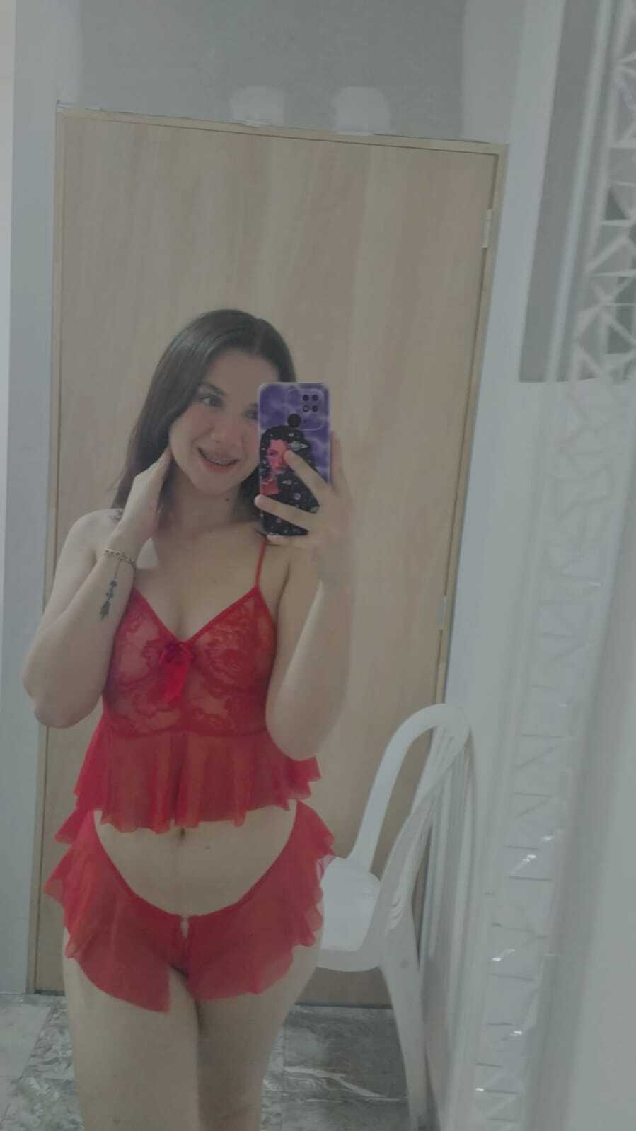 Live sex webcam photo for katia_rose23 #8690499