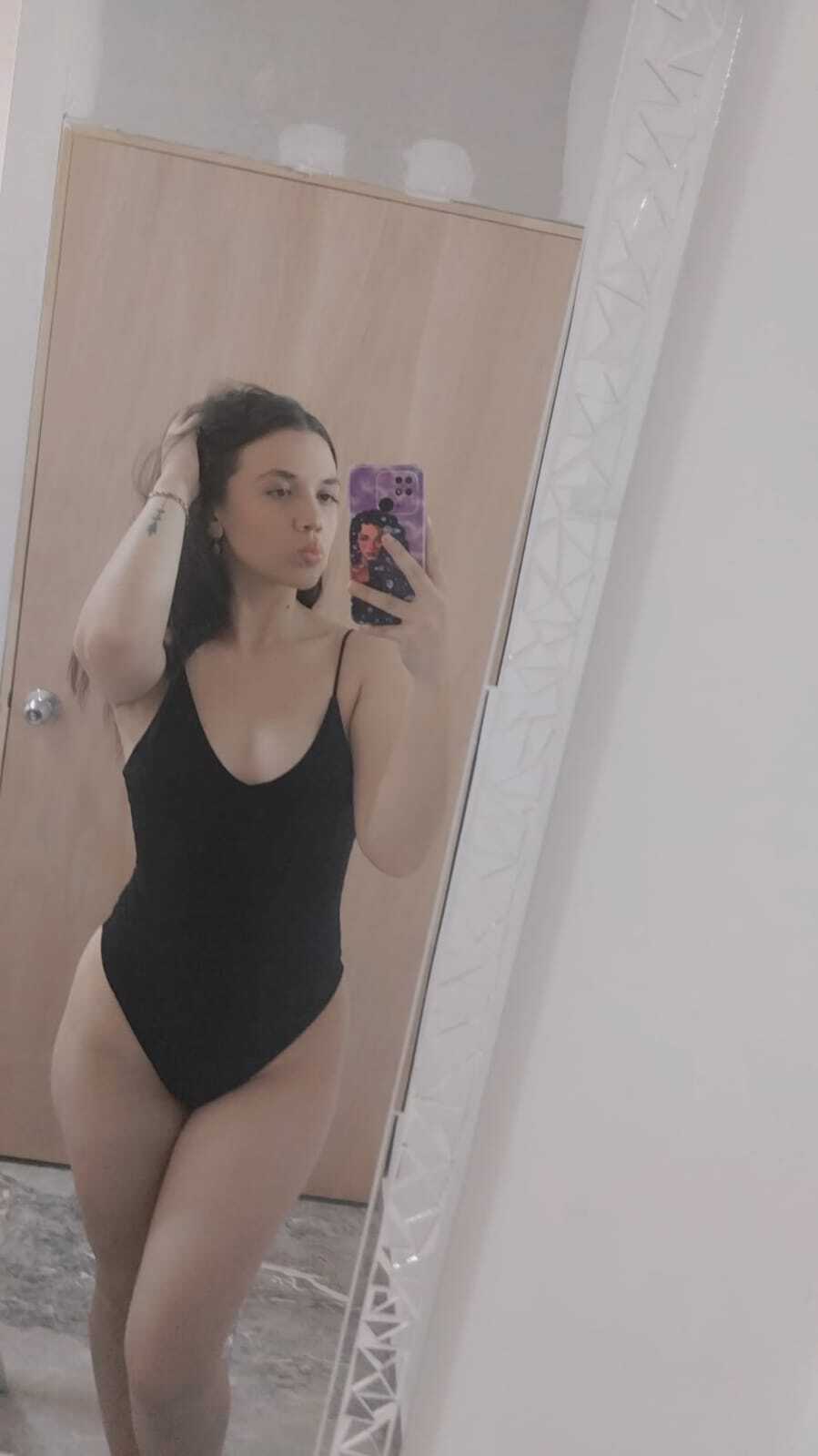 Live sex webcam photo for katia_rose23 #8690527