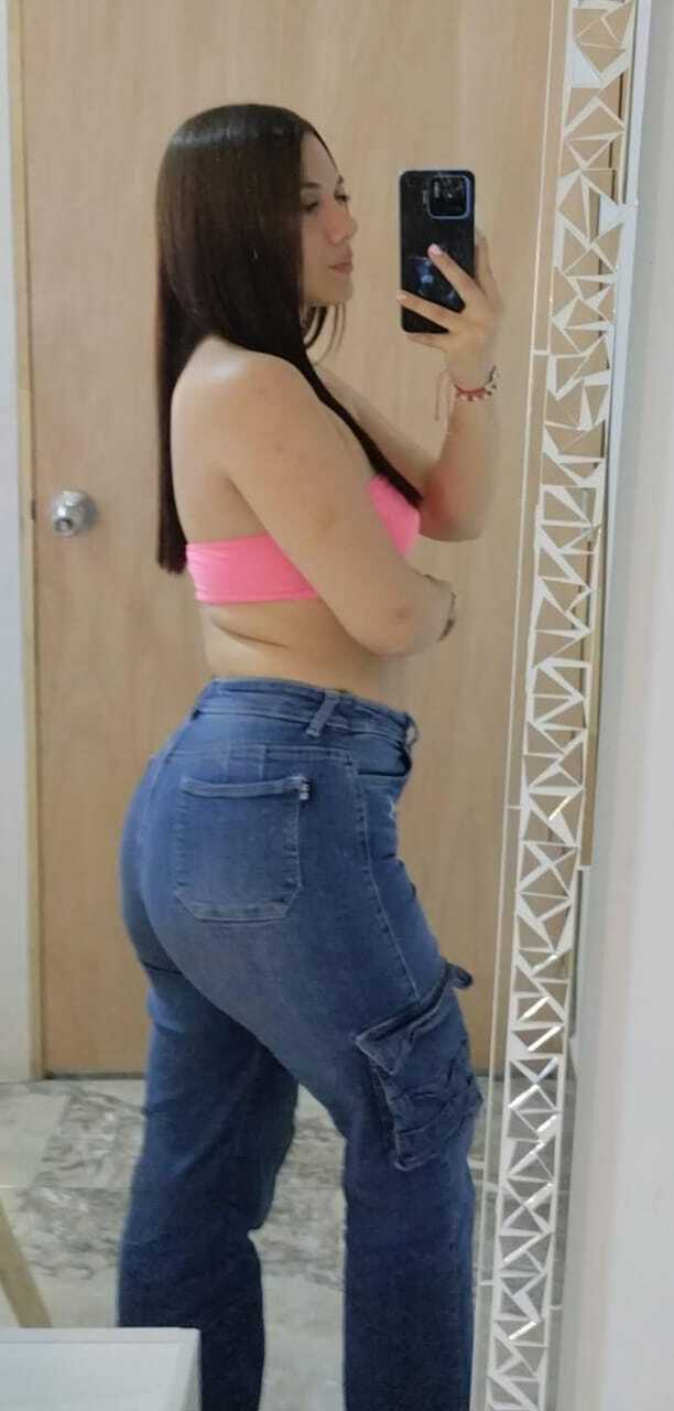 Live sex webcam photo for katia_rose23 #8690512