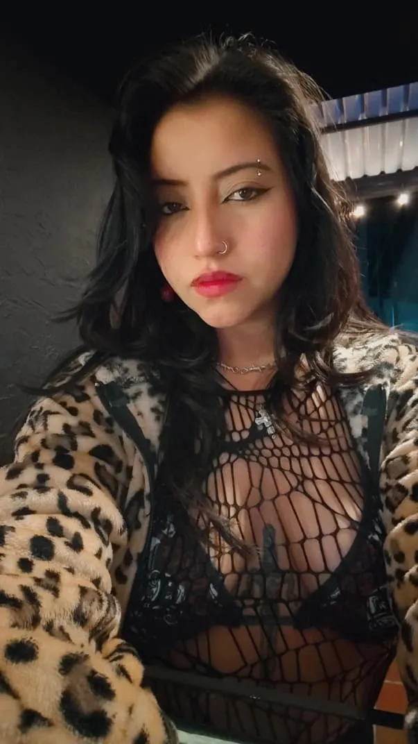 Live sex webcam photo for Roxxy_Black #8701692