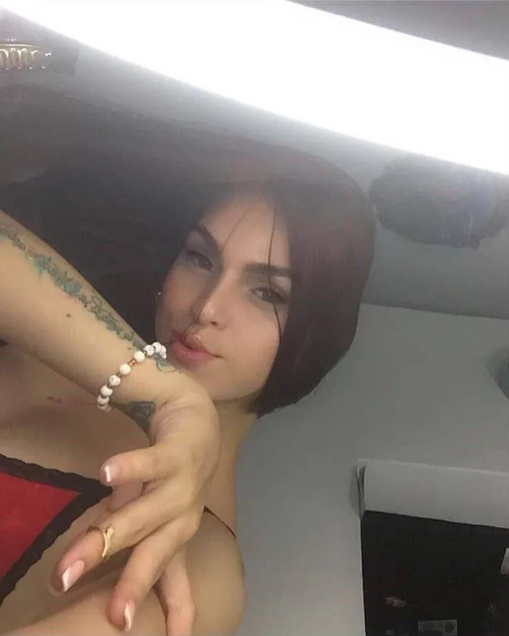Live sex webcam photo for LunaSantanaa #8695684