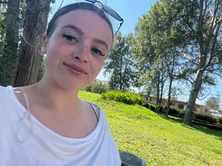 Live sex webcam photo for PetiteJulie #8697480