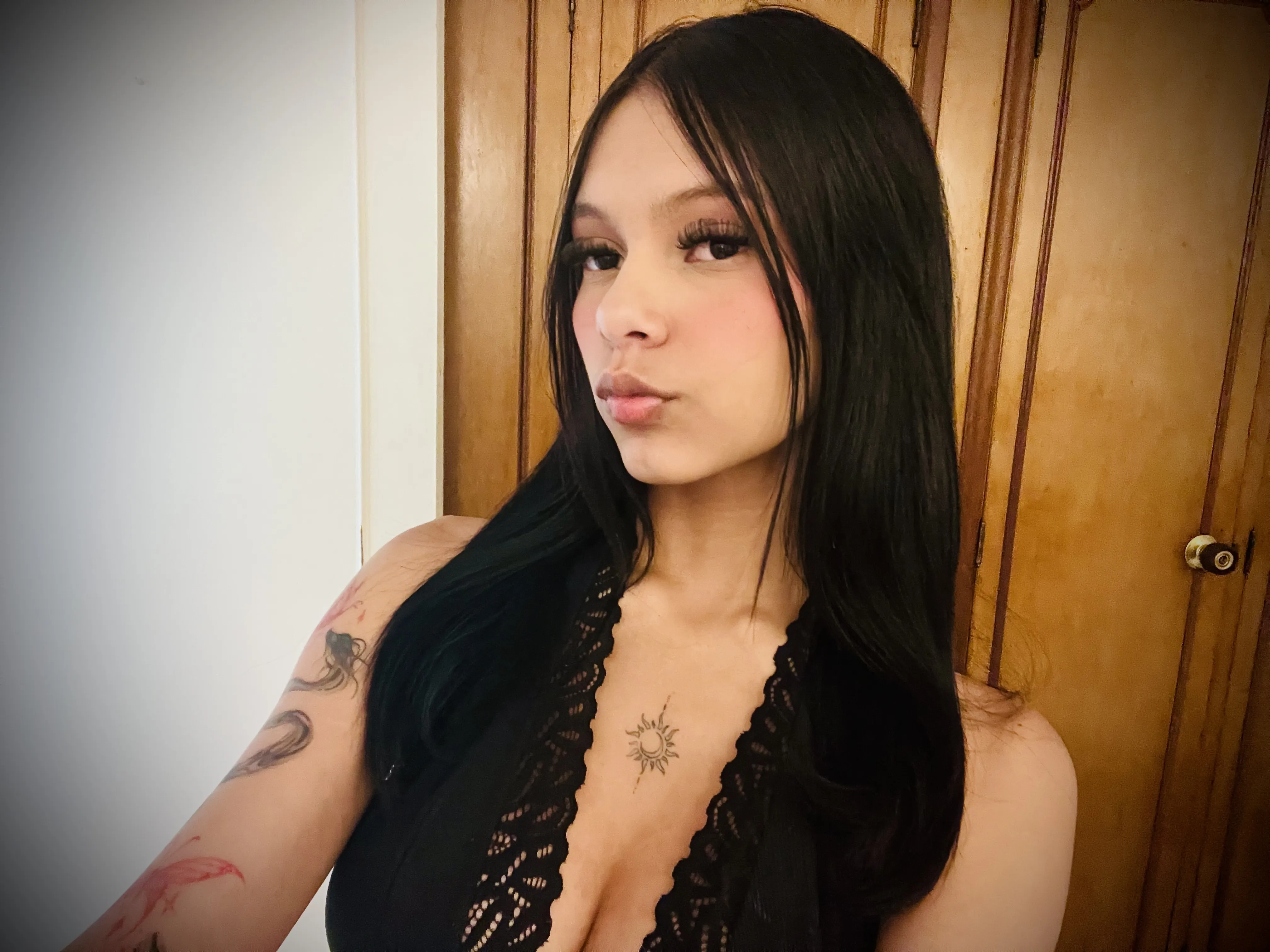 Live sex webcam photo for Pretty_angelxo #8696600
