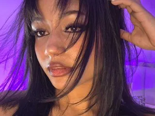 Live sex webcam photo for chantallux #8727766