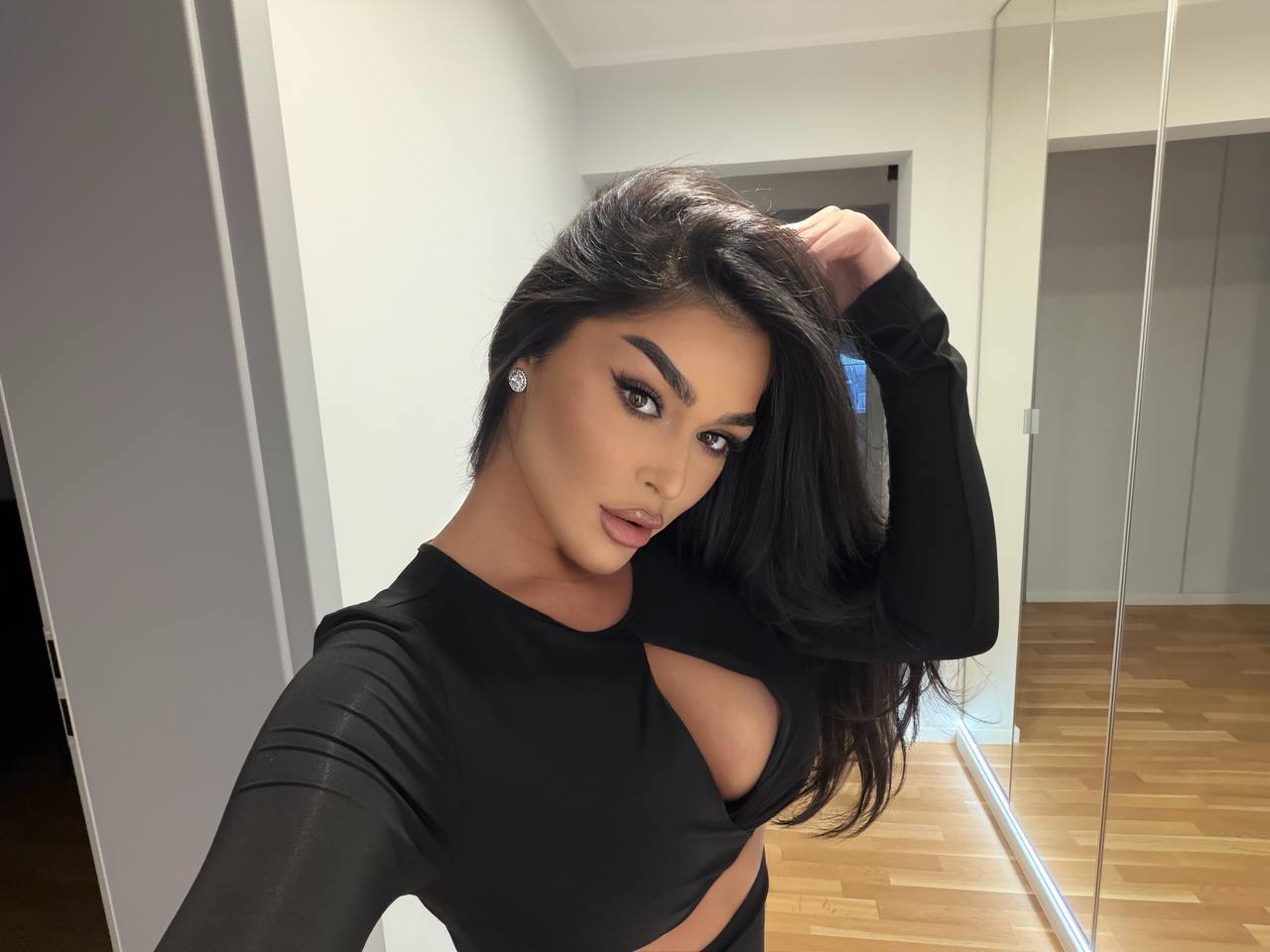 Live sex webcam photo for KaiaSilk #8725297