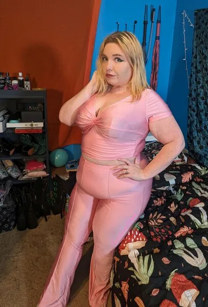 Live sex webcam photo for CamGirlKitten #6273121