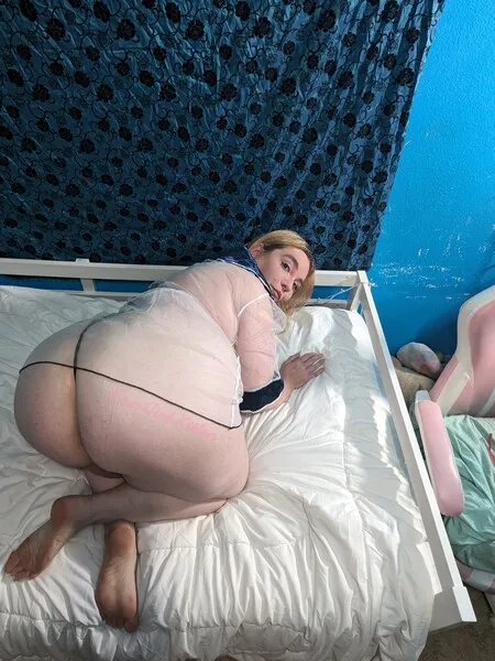Live sex webcam photo for CamGirlKitten #6273122