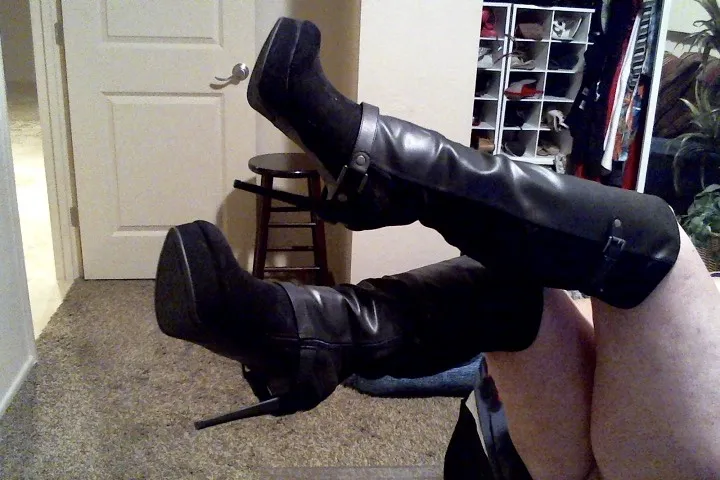 Live sex webcam photo for Shellyfox #7797514