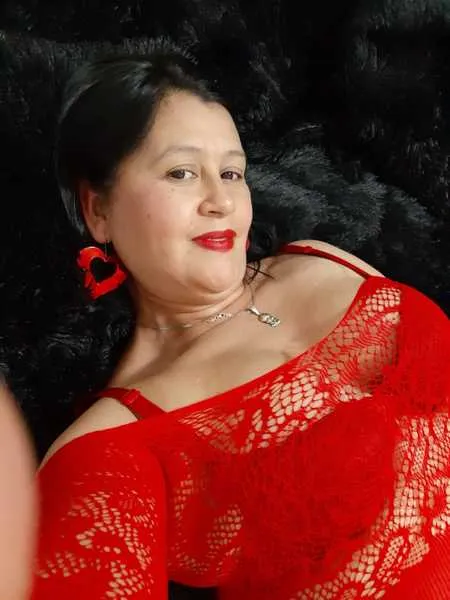 Live sex webcam photo for KinkyVioletXX #7198909