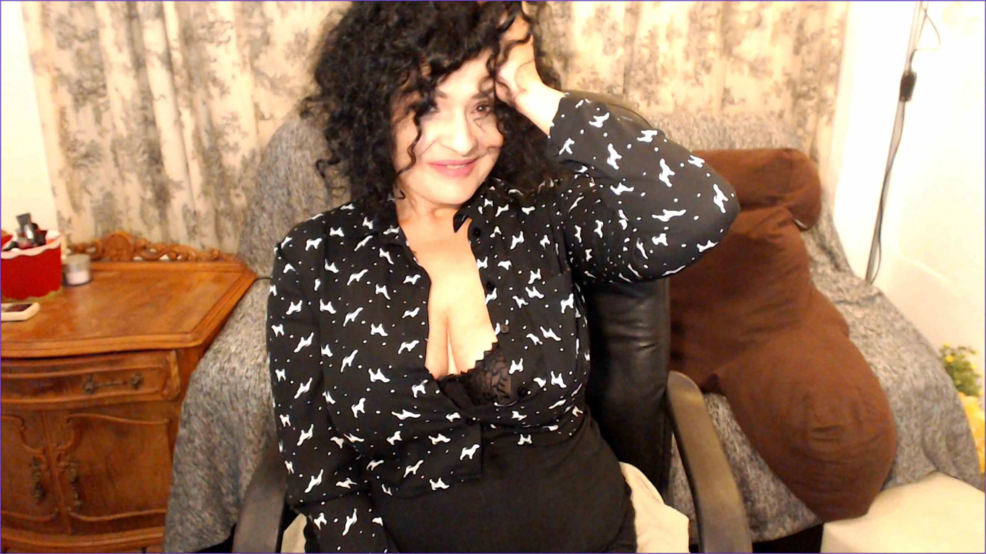 Live sex webcam photo for SultryLola #7121124