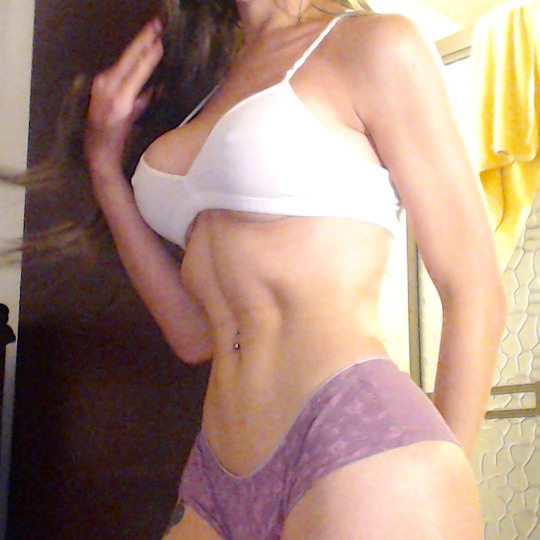 Live sex webcam photo for prettyTS #2283558