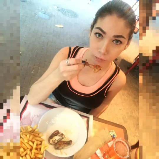 Live sex webcam photo for prettyTS #2283601