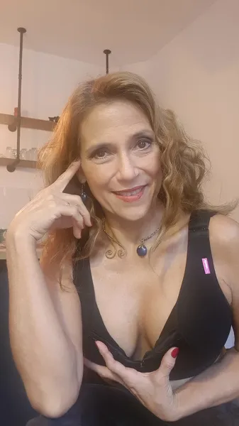 Live sex webcam photo for MelissaJohnson #7919887