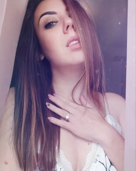 Live sex webcam photo for AliyahMuslim #3595351