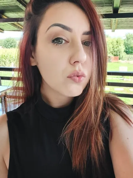 Live sex webcam photo for AliyahMuslim #3595322