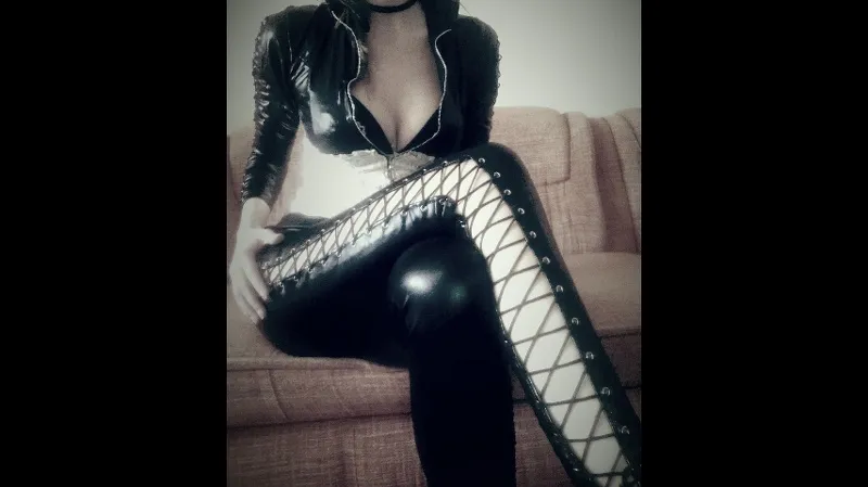 Live sex webcam photo for MistressAnna37 #8425235