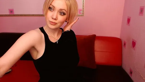 Live sex webcam photo for Snowwhite18 #2076803