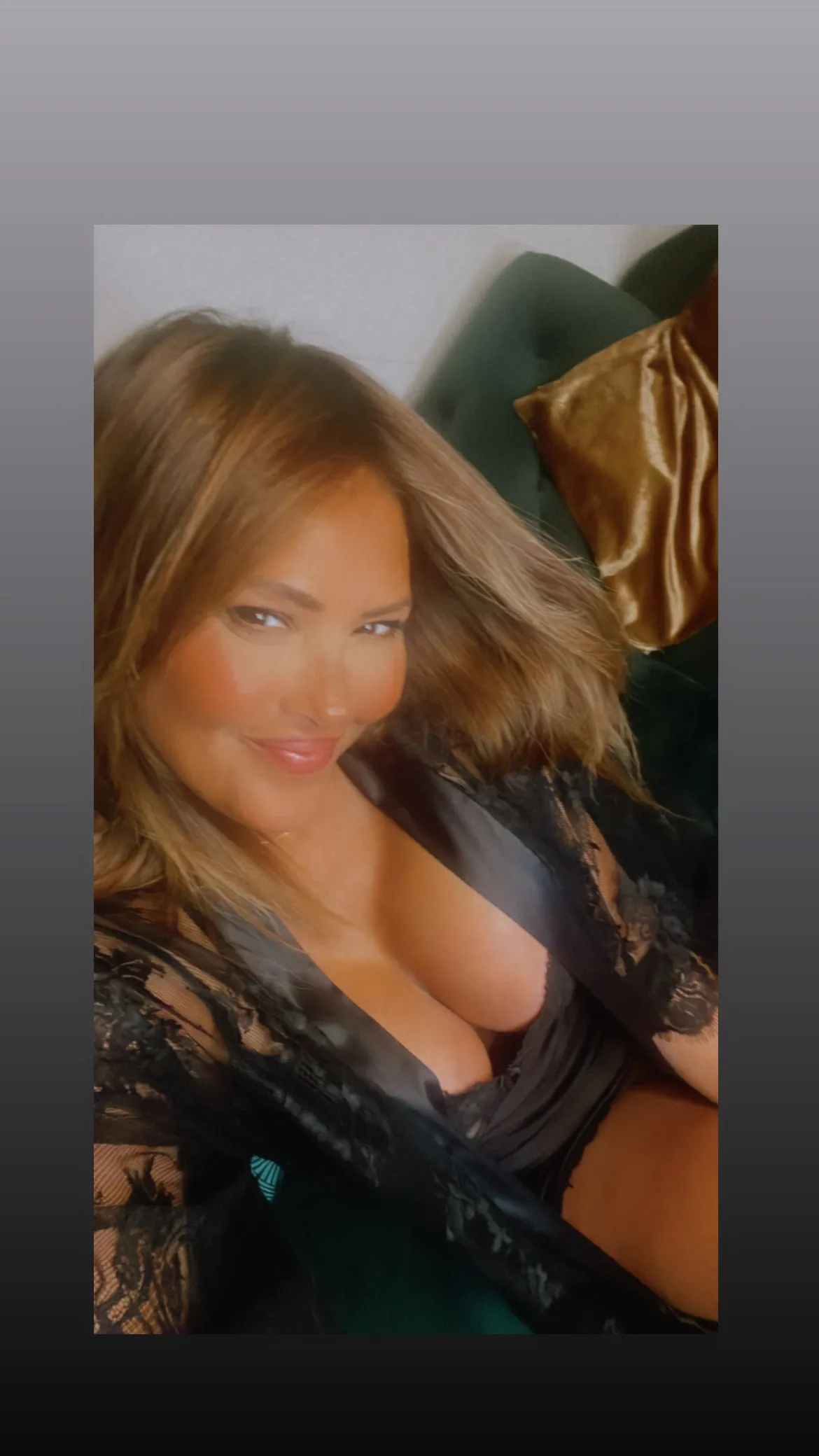 Live sex webcam photo for Yasminegirl #8679312