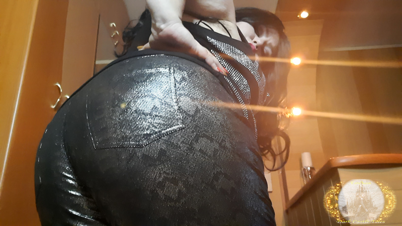 Live sex webcam photo for KaryHeaven #1839153