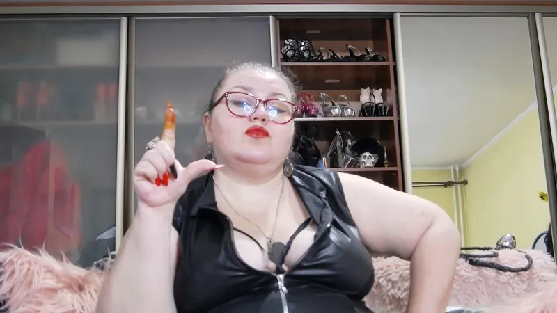 Live sex webcam photo for KaryHeaven #2885337