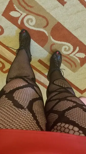 Live sex webcam photo for KaryHeaven #2840897