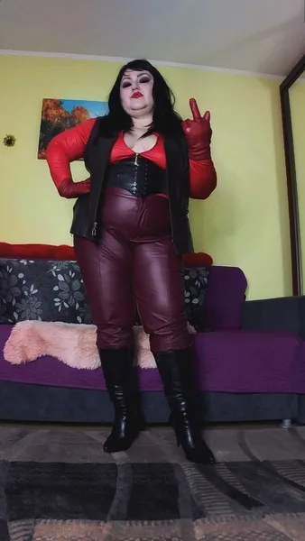 Live sex webcam photo for KaryHeaven #2098852