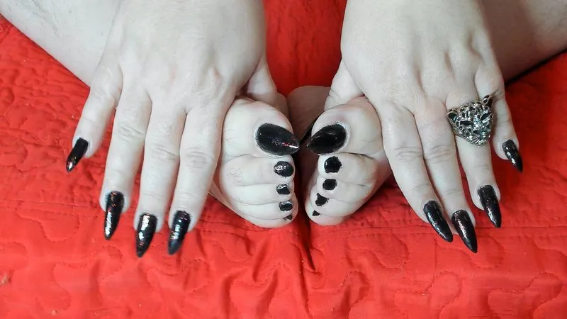 Live sex webcam photo for KaryHeaven #2803462