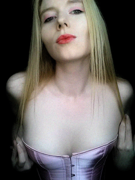 Live sex webcam photo for TheAlexaLondon #7247825