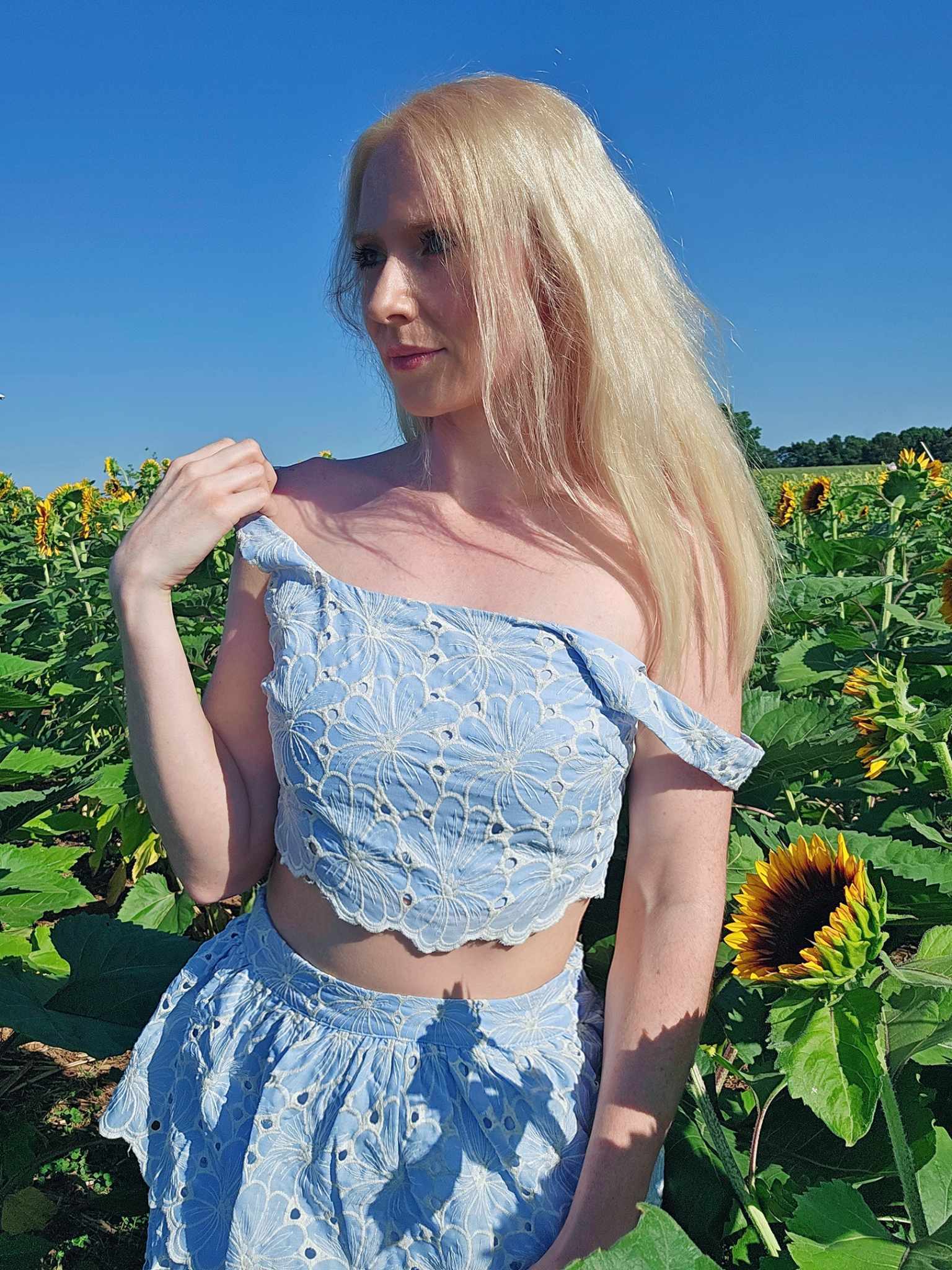 Live sex webcam photo for TheAlexaLondon #7248379