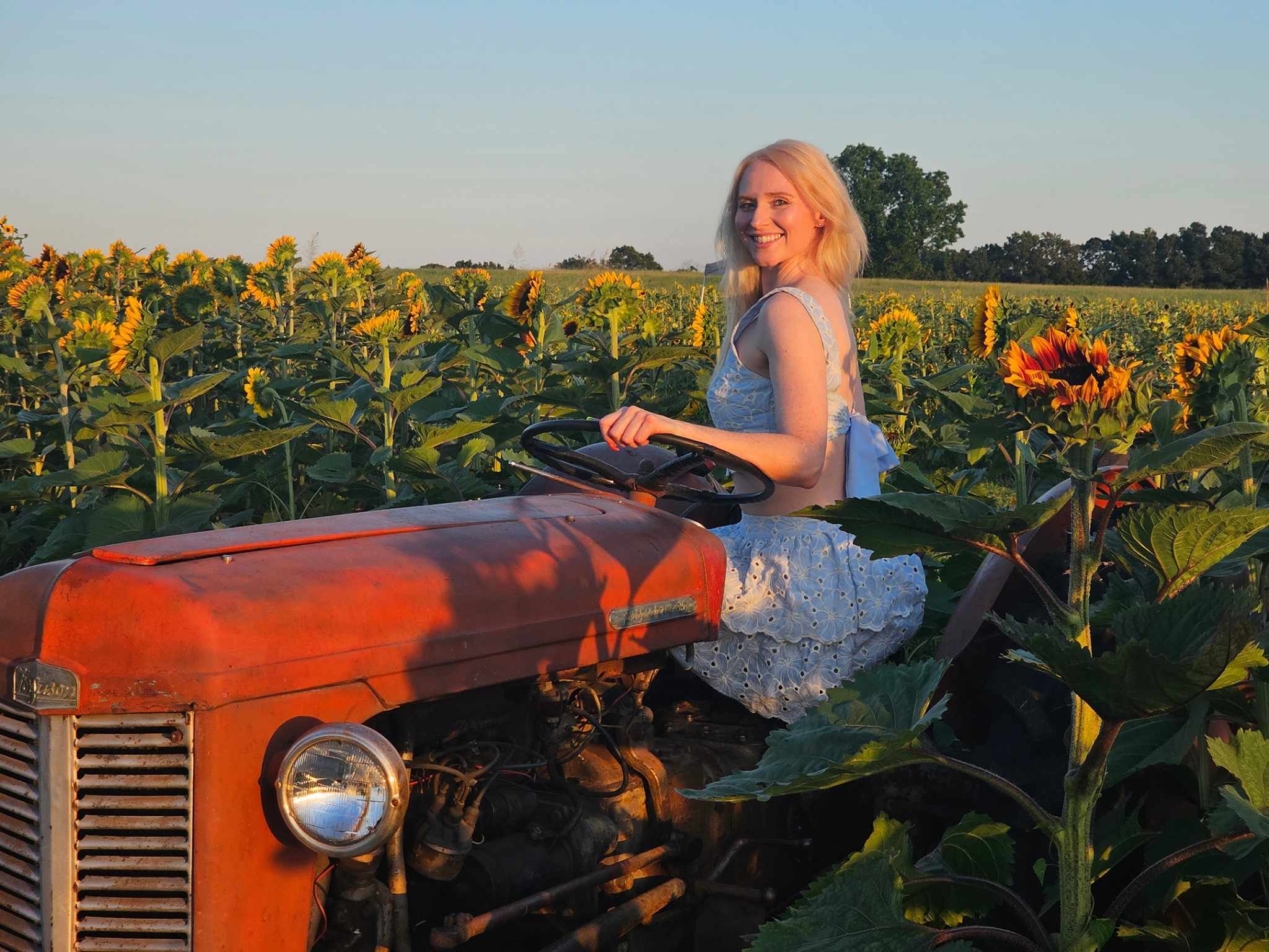 Live sex webcam photo for TheAlexaLondon #7248373