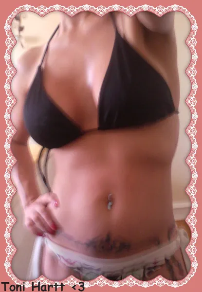 Live sex webcam photo for ToniHartt #6196052