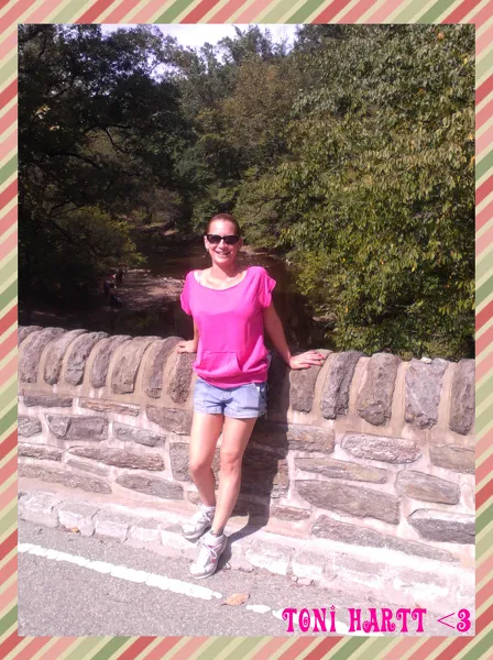 Live sex webcam photo for ToniHartt #6196079