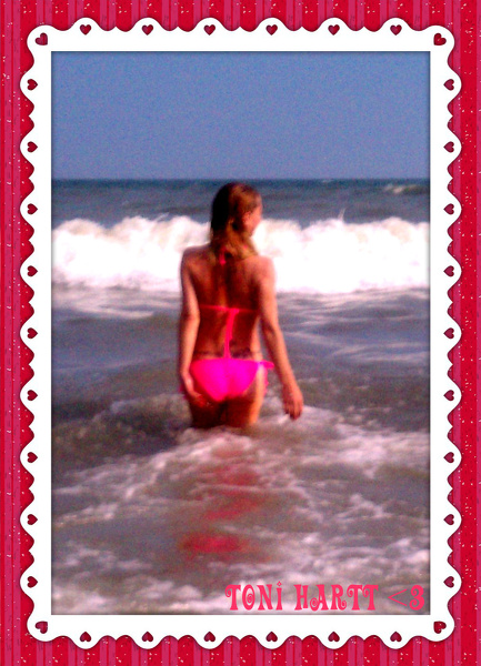 Live sex webcam photo for ToniHartt #2109649