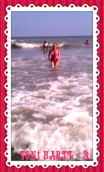 Live sex webcam photo for ToniHartt #2109651